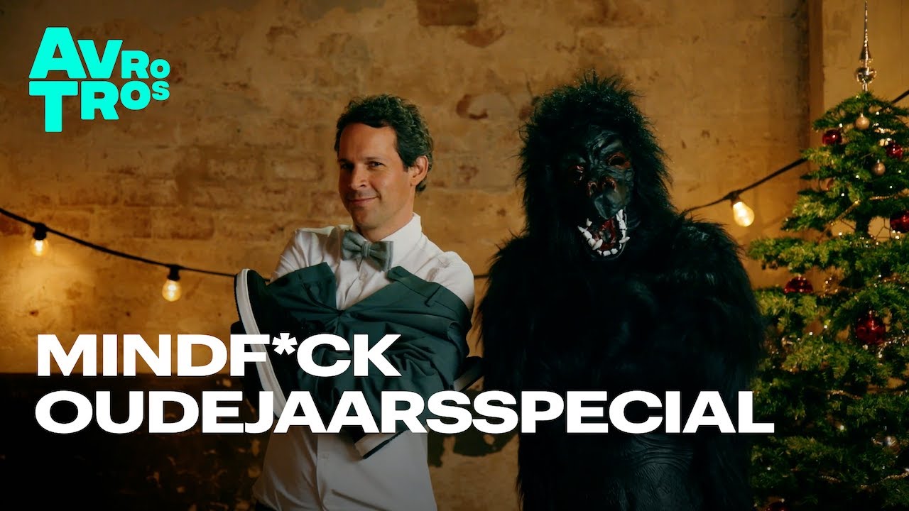 Zo laat je kerstballen van kleur veranderen | MINDF*CK Oudejaarsspecial 2023