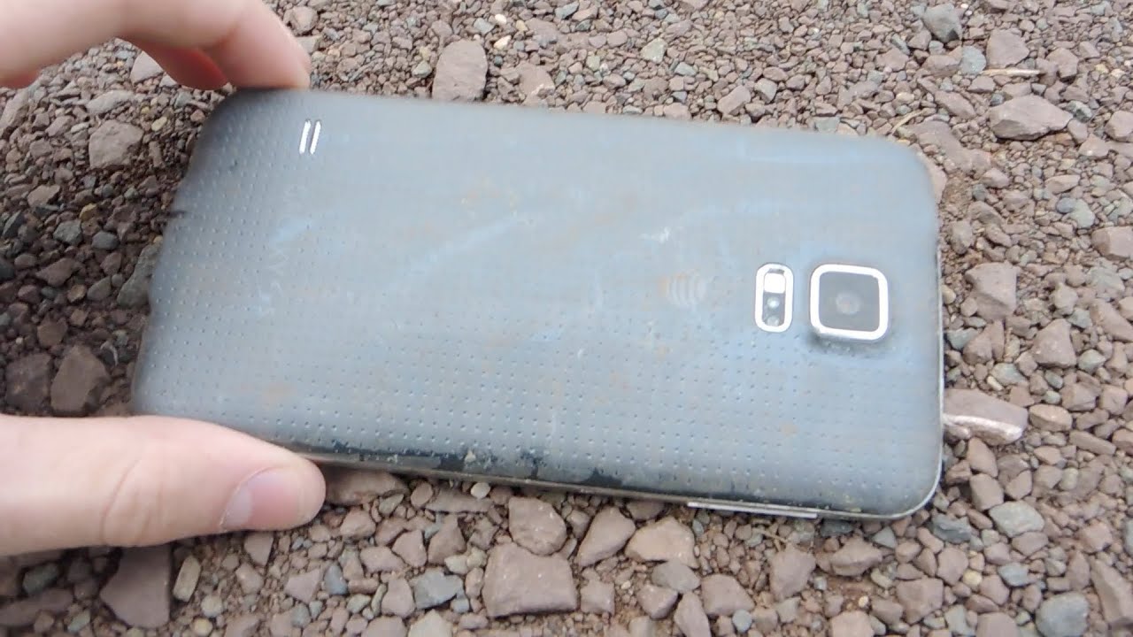 Shooting a Galaxy S5 with a Potato Gun (OnePlus One Smash the Past)
