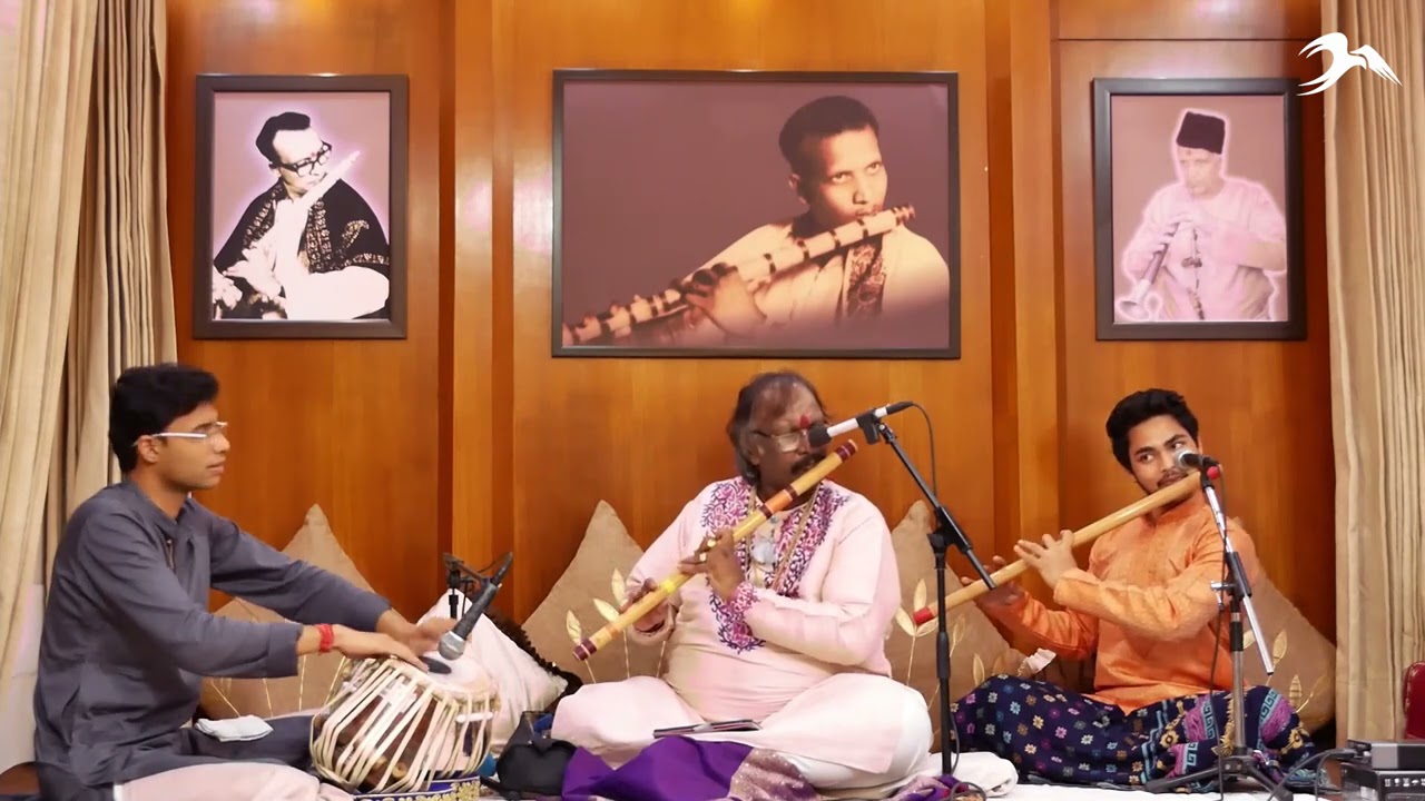 Kajri (Dhun) on flute by Pt. Rajendra Prasanna