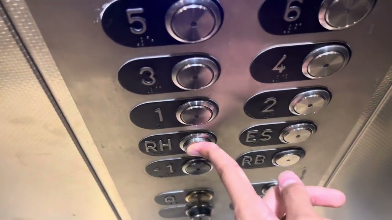 Schindler Traction Service Elevator @ Ritz Hotel, Paris, France