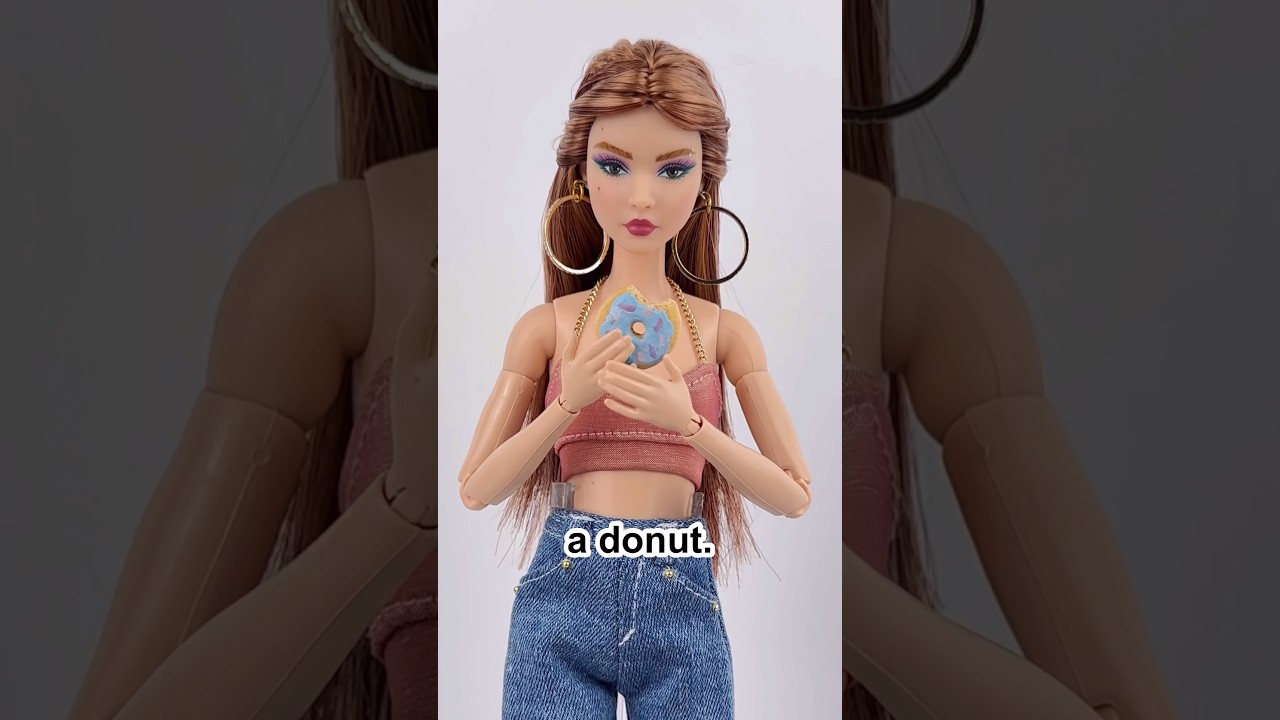 How My Barbie Dolls Hold Stuff #shorts #barbie #barbiedoll