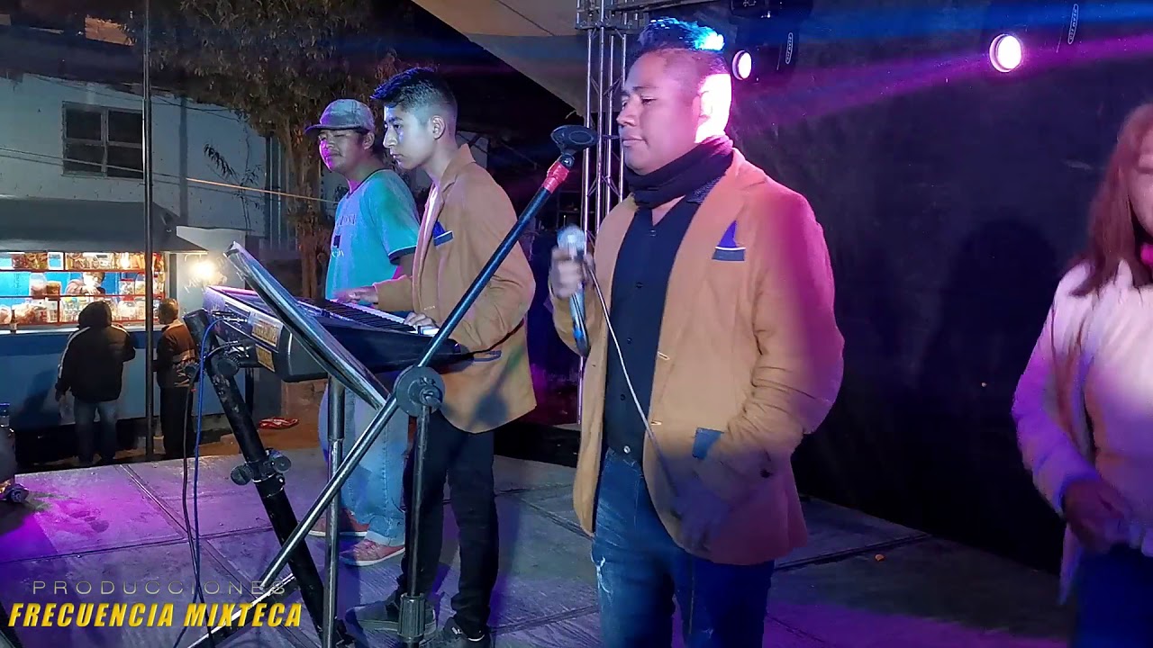 KM2 LA DIFERENCIA MUSICAL | ACTUACION EN VIVO