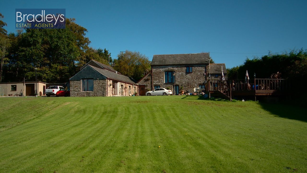 Property For Sale - Trewint Barn, Saltash, Cornwall - Bradleys Estate Agents