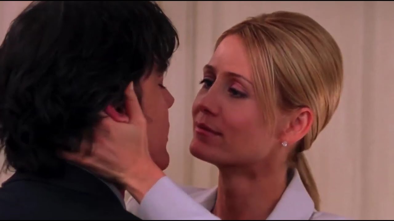 Kelly Rowan kissing