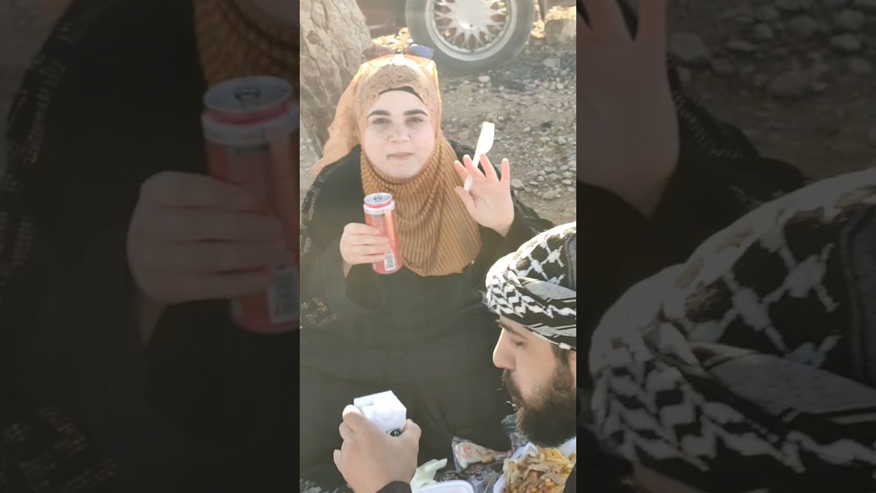 Picnic con el arabe en el desierto