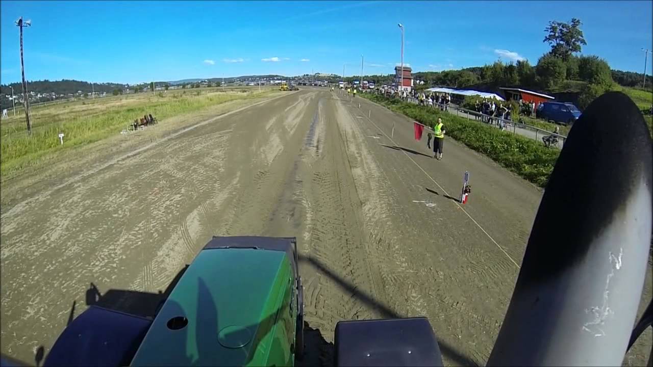 Traktorpulling Nossum 24 August 2013 @ Valtra 8550