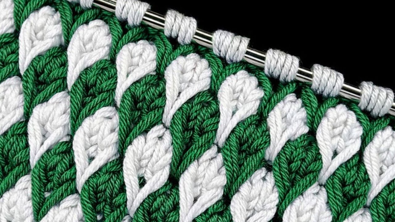 2 रंग का शानदार स्वेटर डिजाइन/Two Colour Sweater Design/Double Colour knitting/Do Rang ka design|