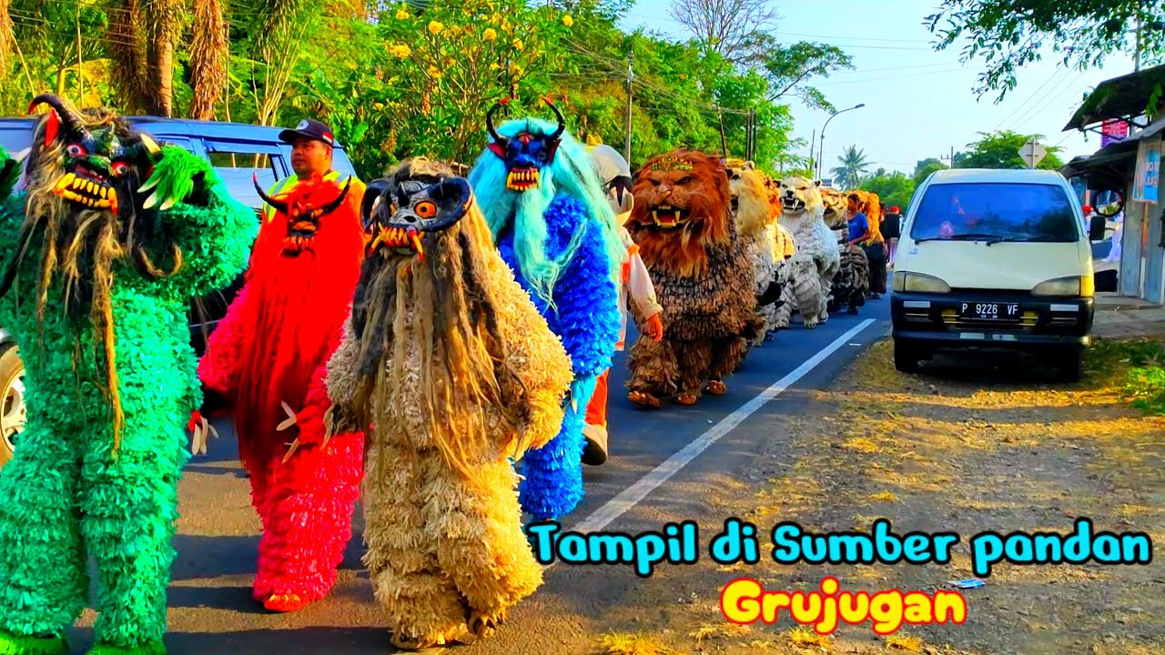 Can macanan singo raung cilik di undang acara Khitan tampil di sumber pandan grujugan