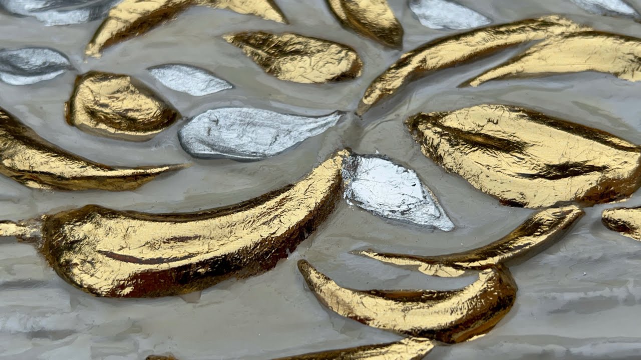 Lusso e lucentezza per i dipinti decorati con la foglia d’oro….@SabryArt