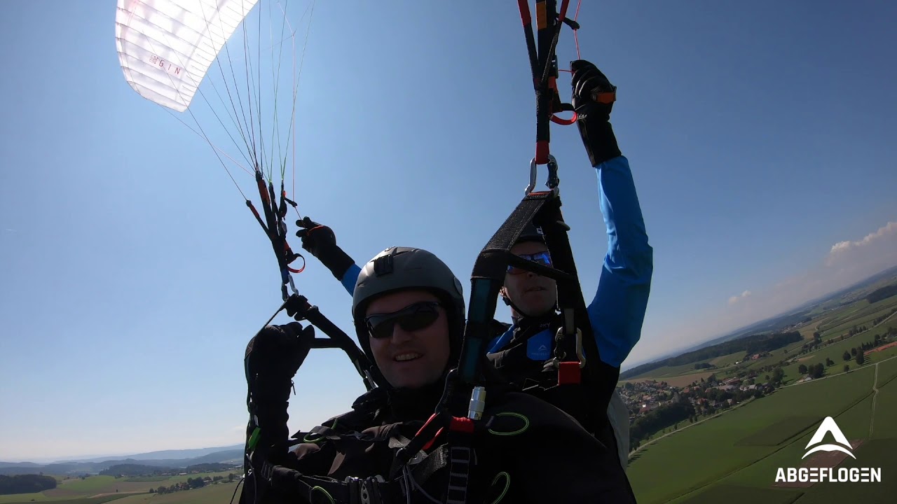 Gleitschirmfliegen mit dem Tandem an der Winde