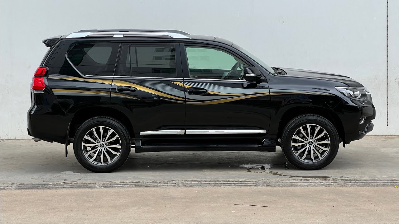 2022 Toyota Land Cruise Prado VX.L [ Exteriors and Interiors ] Walk-Around Details