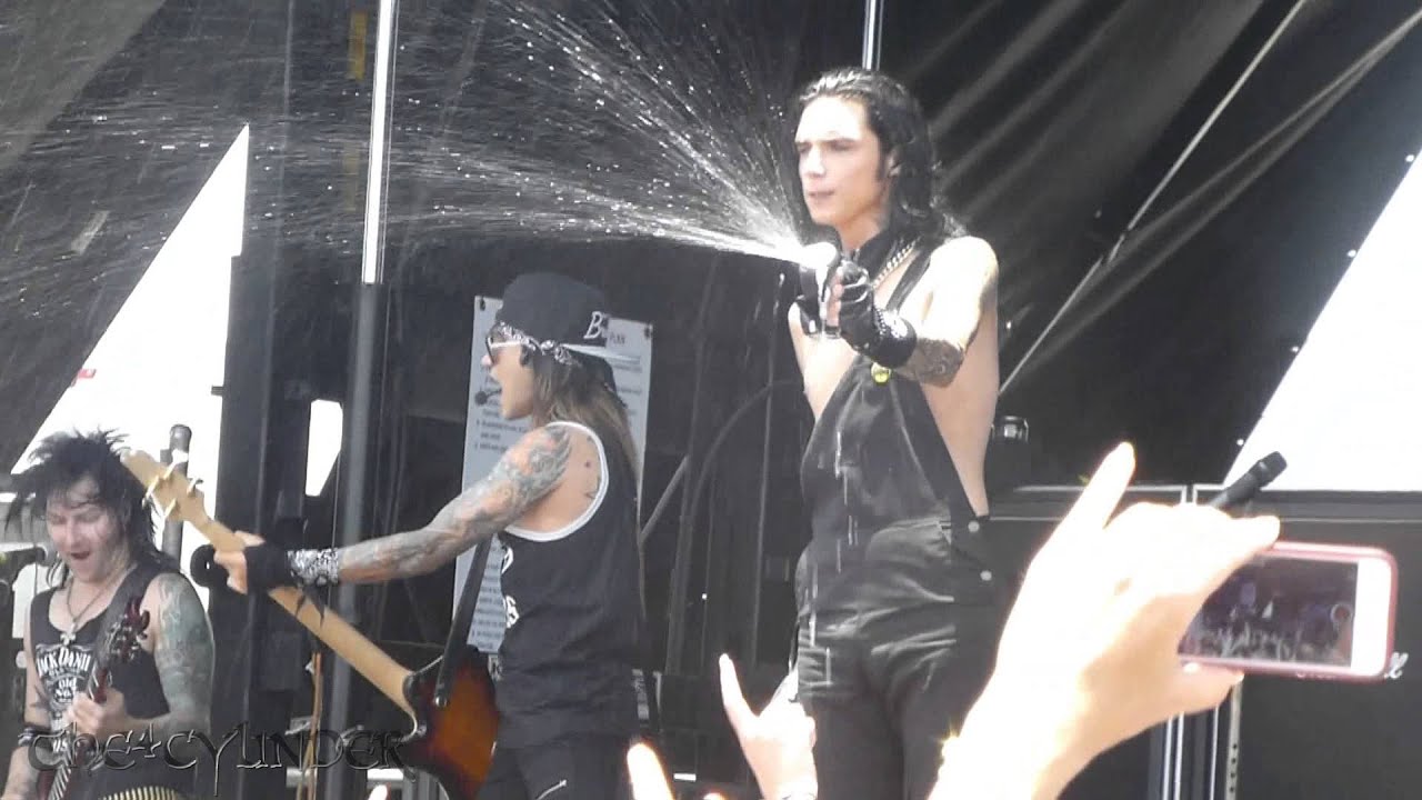 Black Veil Brides - Faithless - Live 6-28-15 Vans Warped Tour