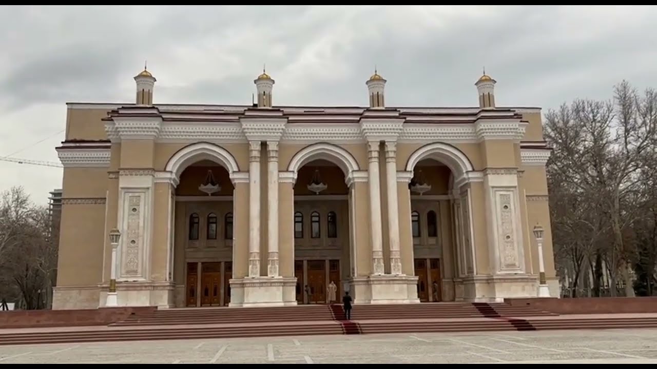Tashkent.Театр оперы и балета имени А. Навои