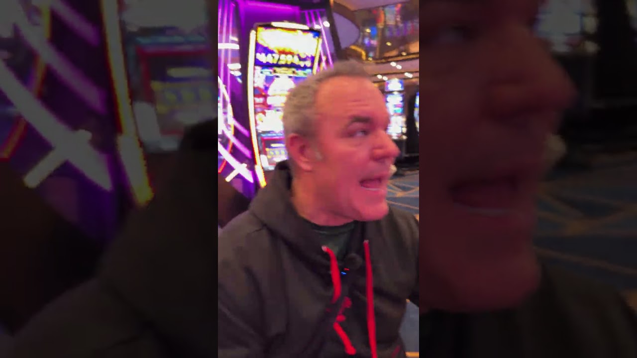 RIGHT WHEN I WAS ABOUT TO WALK AWAY... THIS HAPPENED #casino #gambling #slots