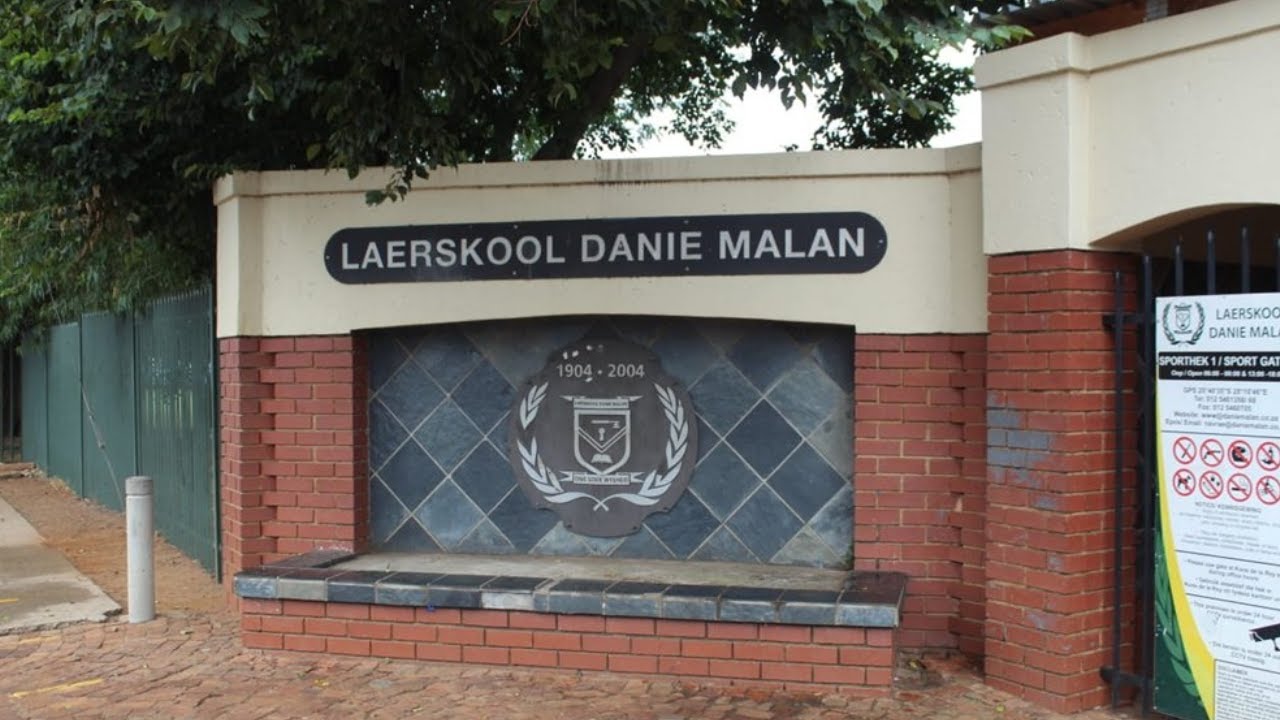 Alleged racist clash outside Danie Malan in Pretoria | NEWS IN A MINUTE