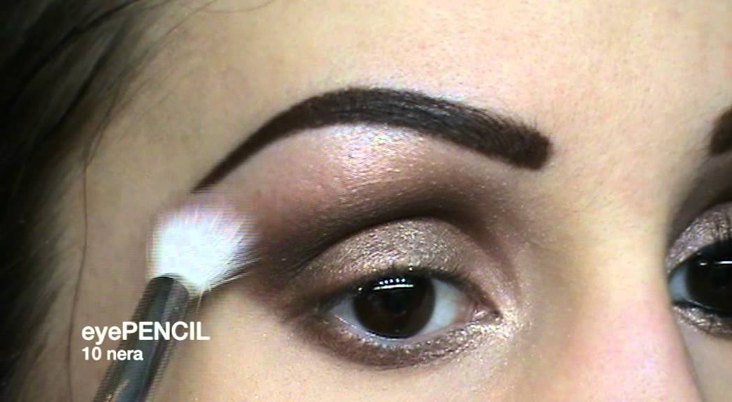 Wake-up your Look! Make-up Tutorial by laCindina for deBBY