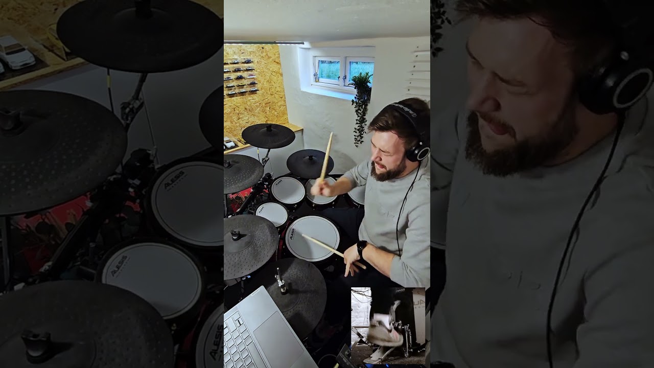 Physical Education // Animals as Leaders - 1-minute drum cover