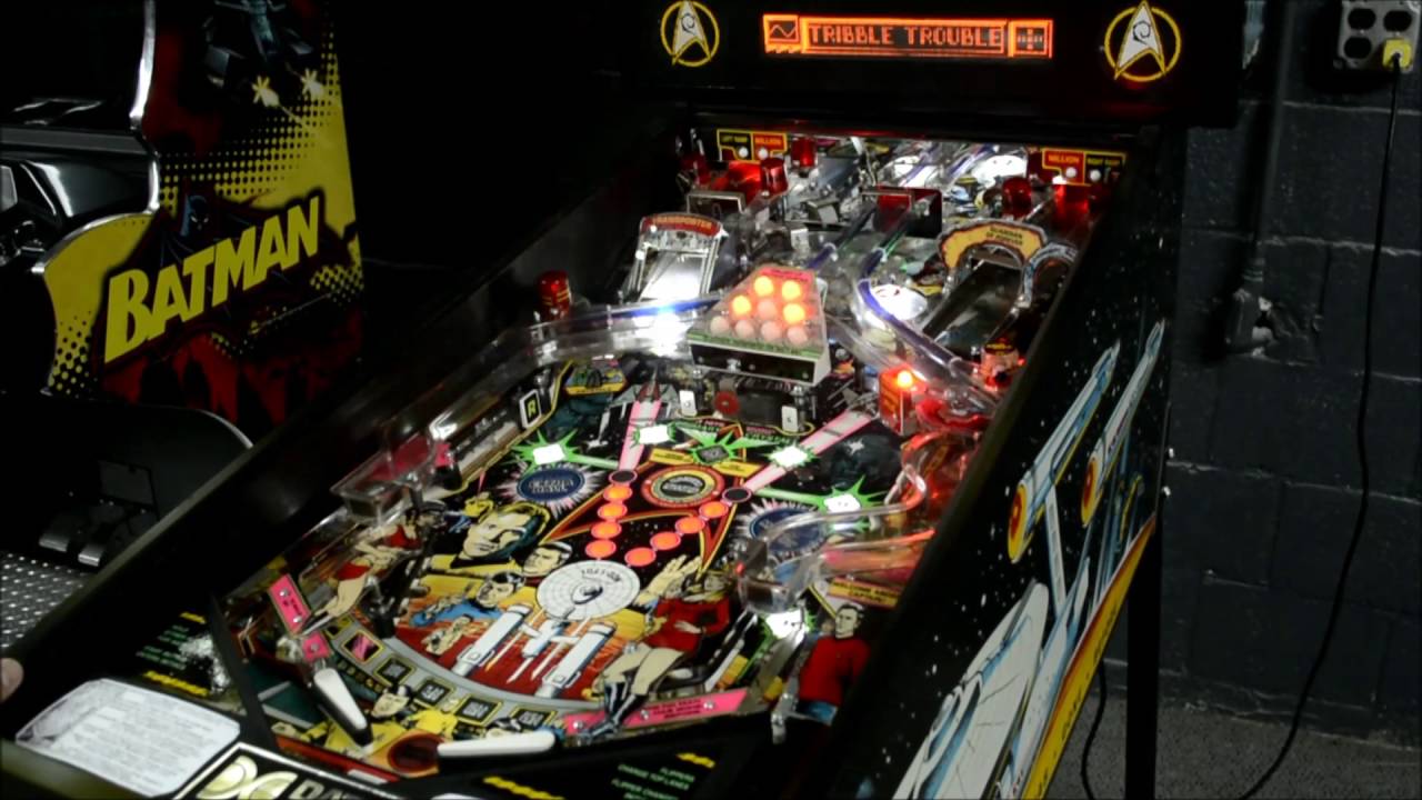 Star Trek Data East Pinball Machine