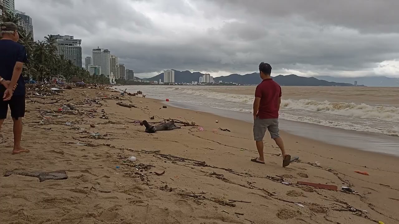 Vietnam, Nha Trang, Beach 21 November