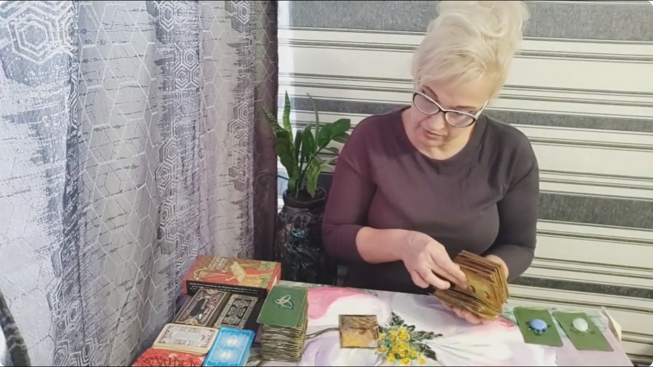 ⁉️ У КОГО ВЫ НЕ ВЫХОДИТЕ ИЗ ГОЛОВЫ? ЗАЧЕМ ВЫ ТУДА ПОСЕЛИЛИСЬ? 🔓 Таро расклад I Таро прогноз Гадание