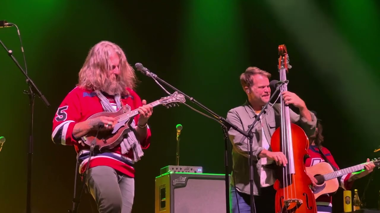 “Let It Grow” [Enhanced] - Greensky Bluegrass with Holly Bowling - November 1, 2025 - Kalamazoo, MI