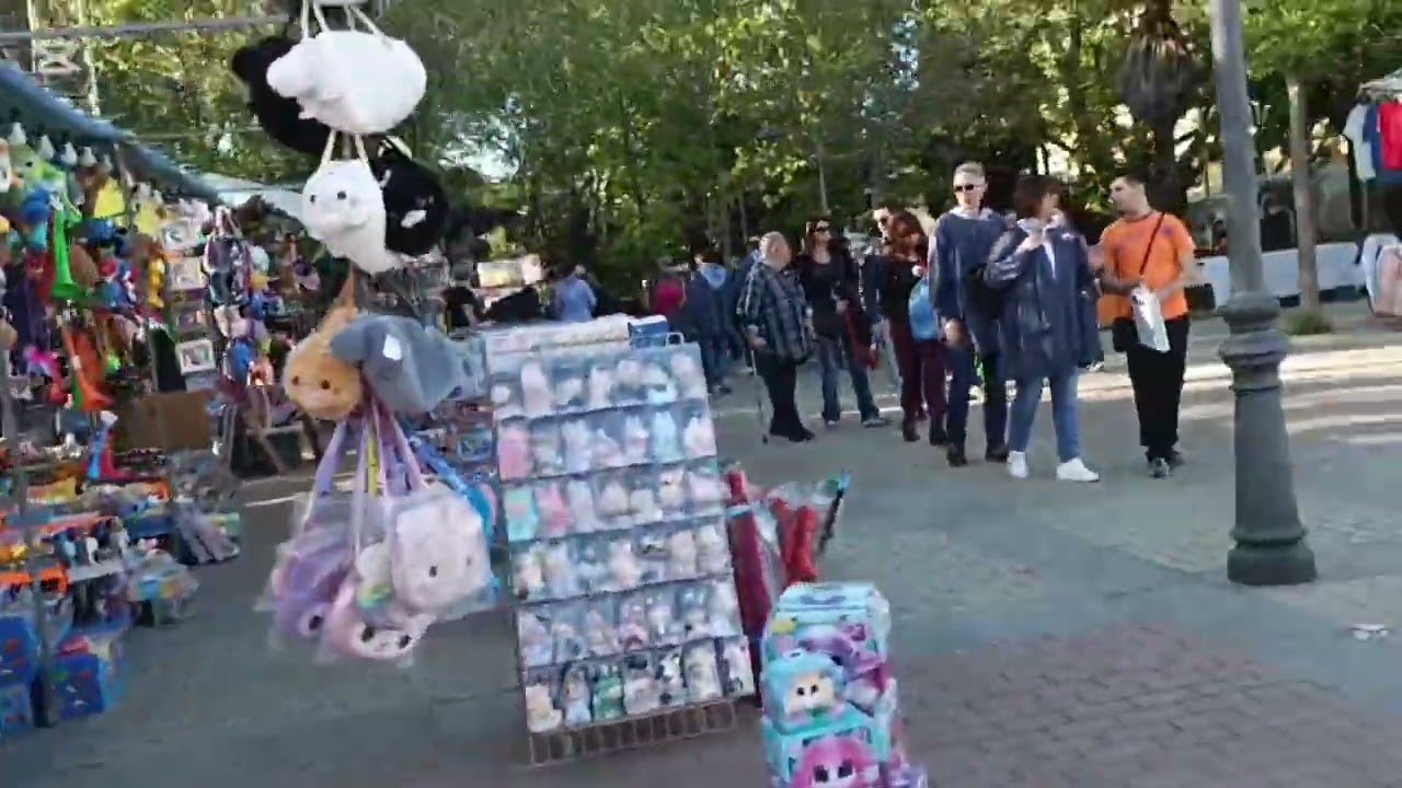 # Estoy en el pueblo de mora celebrando la feria de los olivos . ✌️