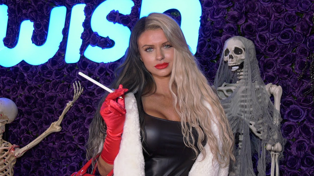 Kylen Gehlbach @Wish Halloween Celebration Red Carpet Fashion 4K