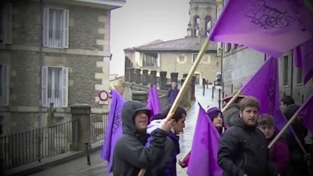 Gasteizko Gaztetxeko 25. urtemugako kanta!!