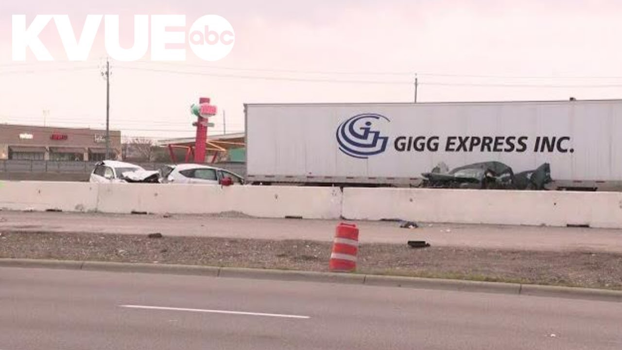 Driver arrested, charged with intoxication manslaughter after North Austin crash that killed 5