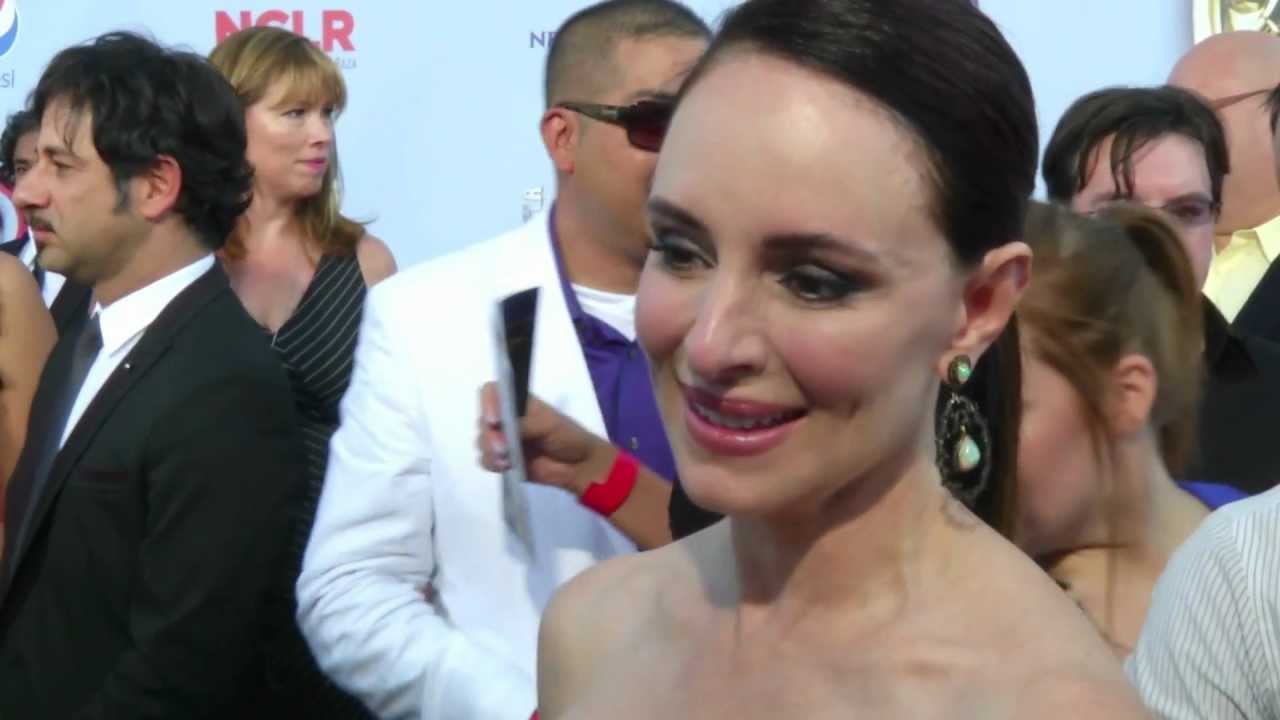 Madeleine Stowe's Favorite Spanish word is...? | Alma Awards | Entretenimiento