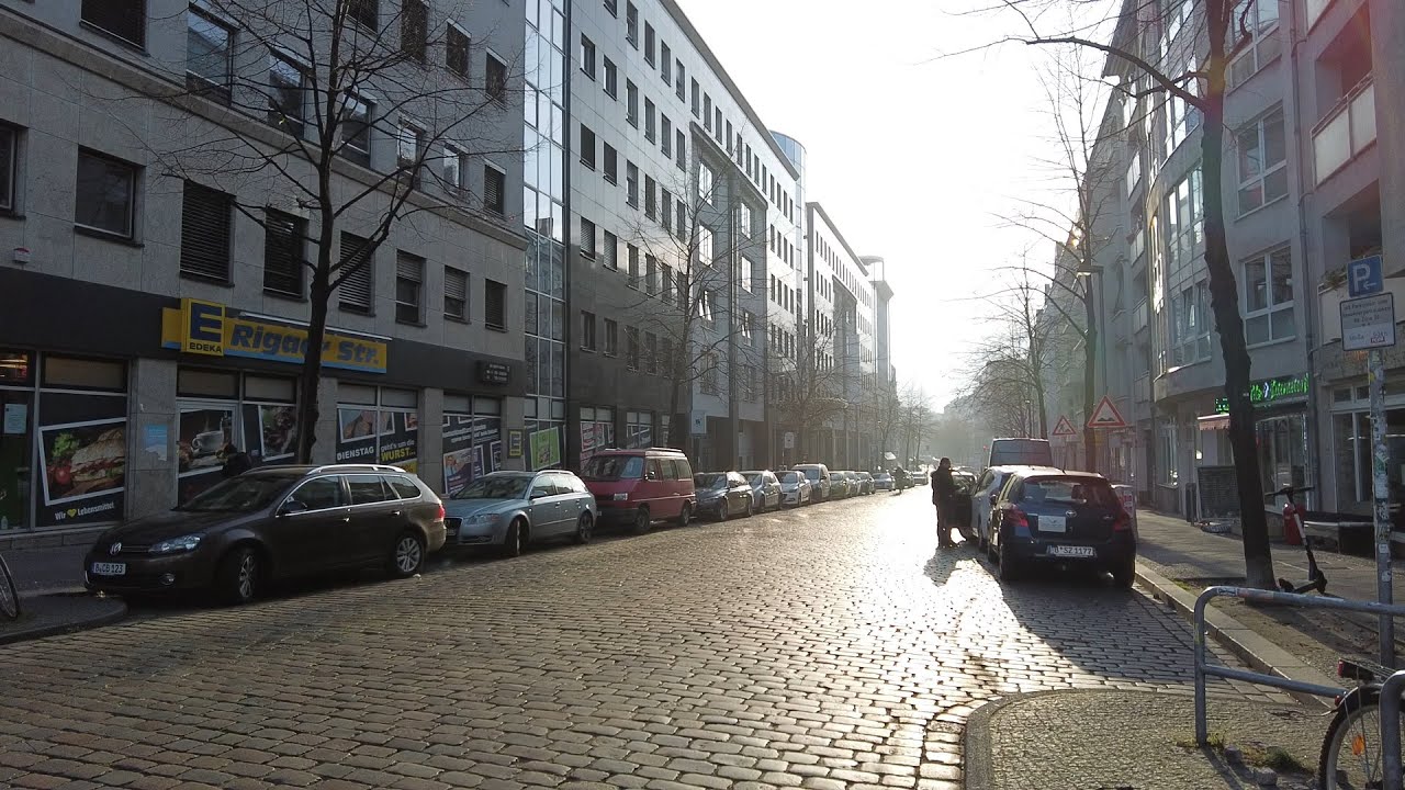 Walking Berlin: Friedrichshain (N&ouml;ldnerplatz  - Storkower Stra&szlig;e, December 12, 2020)