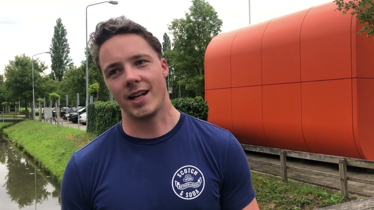 Tien revalidanten hebben in 2021 leren lopen met twee bovenbeenprothesen