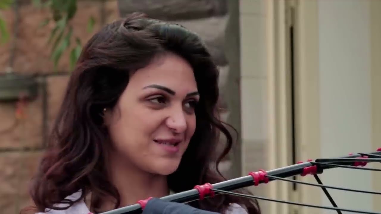 إمرأة في غفلة