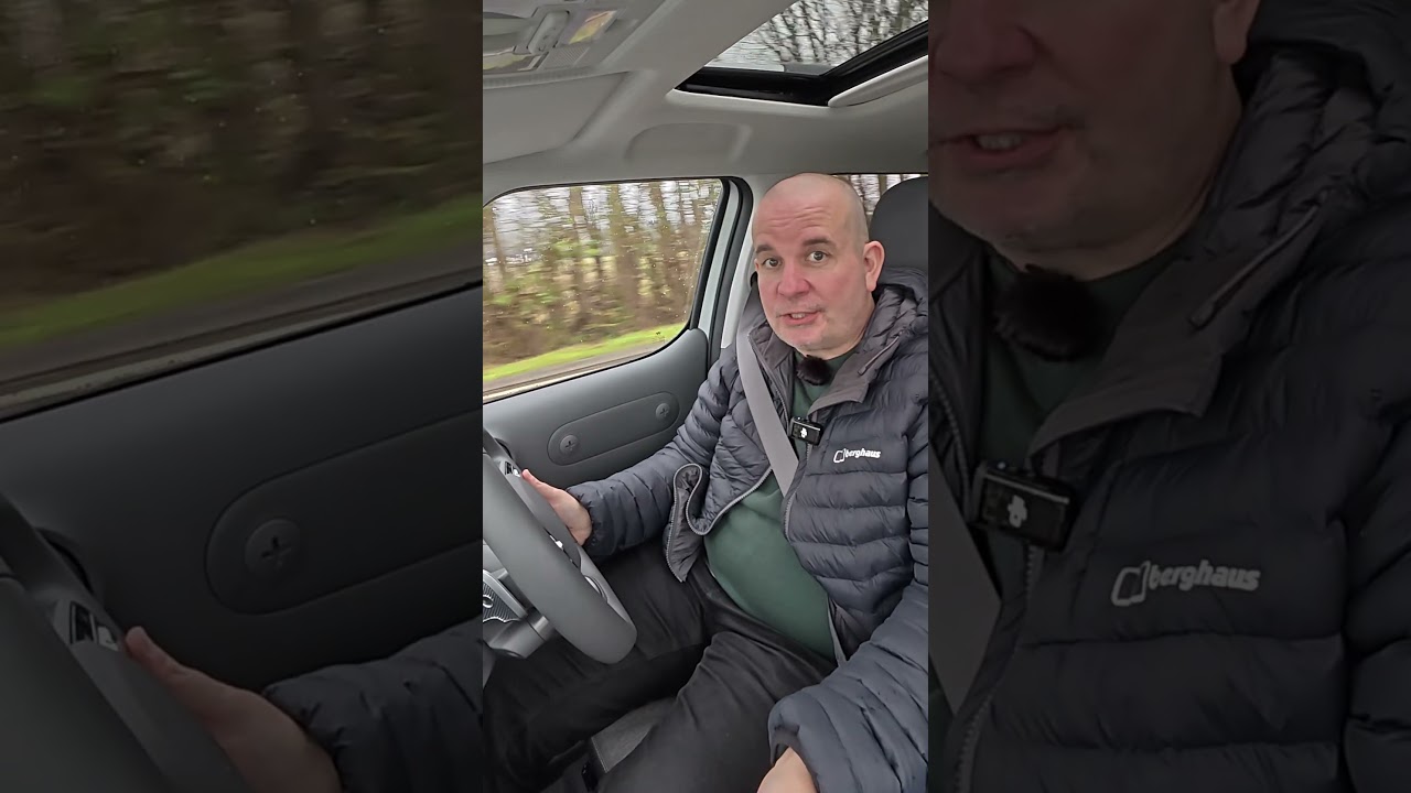 The HYUNDAI INSTER is BETTER than the RENAULT 5...