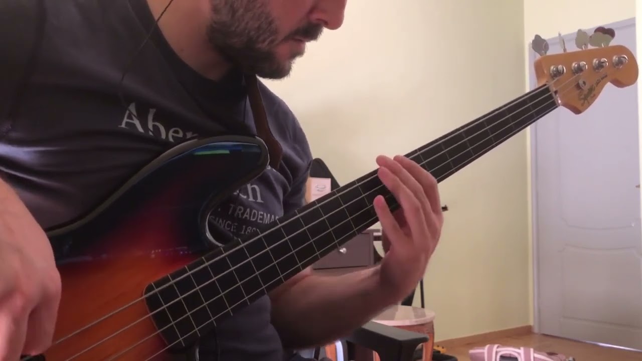 Βασίλης Παπακωνσταντίνου - Το μαχαίρι (Fretless bass cover) #fretlessbass #bassguitar