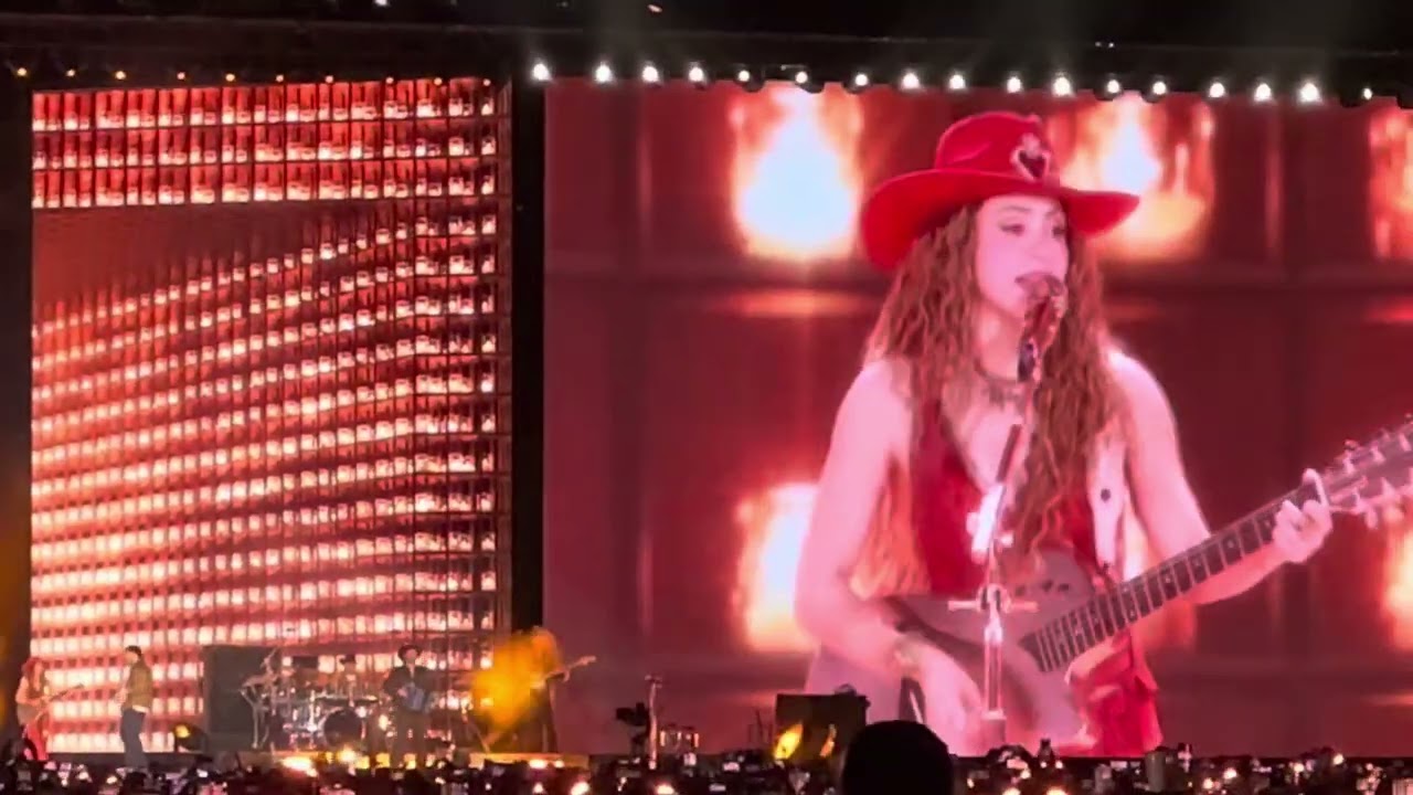 Shakira entre paréntesis Grupo Frontera GNP CDMX 2025