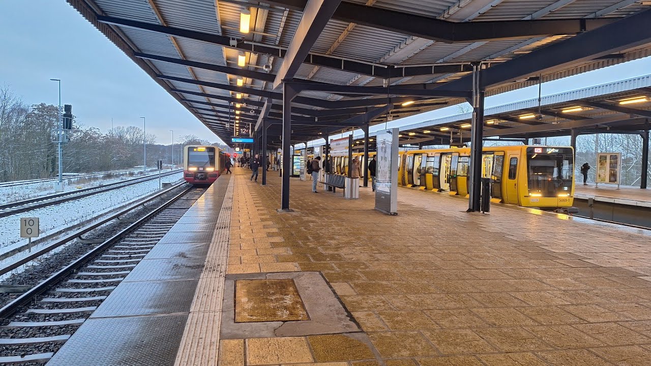 S-Bahn-Berlin:  BR484 auf der S5 zwischen Mahlsdorf und Warschauer Straße