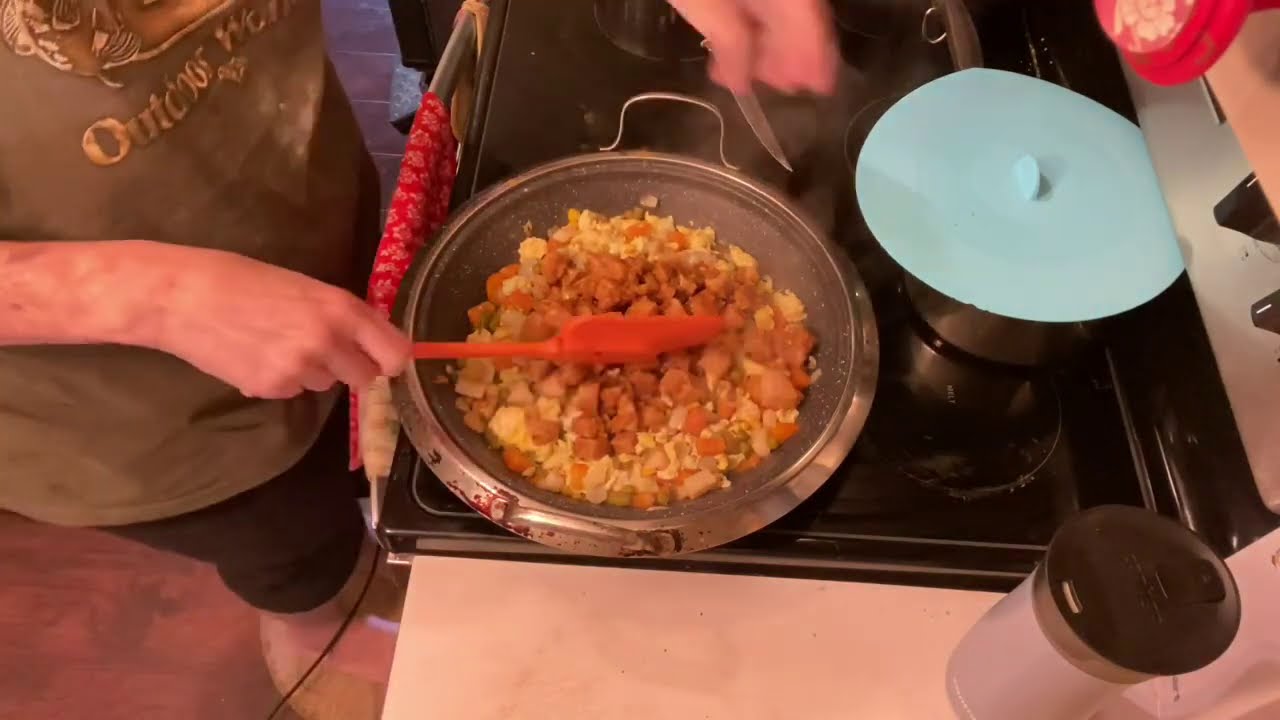 Easy And Simple Chicken Fried Rice Recipe. This Is Good Y’all!