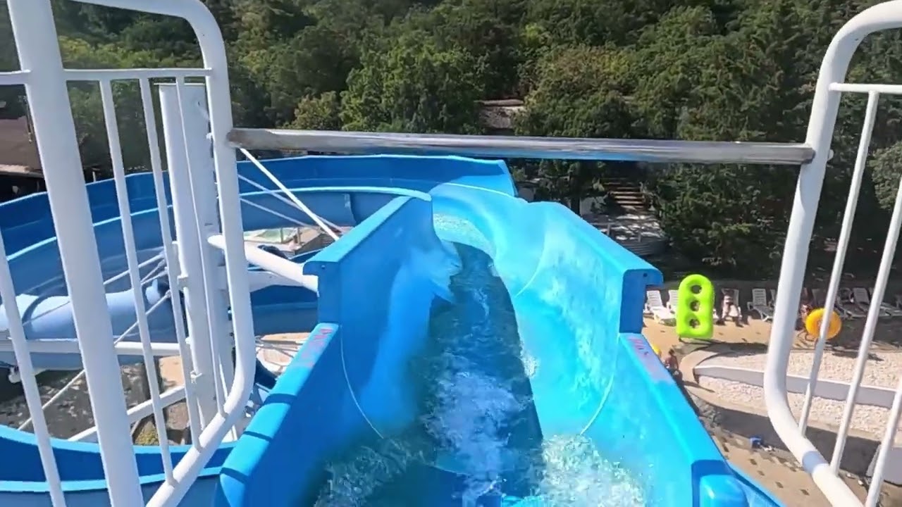 Лучший аквапарк Симеиз в Ялте / Горки в аквапарке от первого лица / Аквапарк Голубой Залив Ялта.