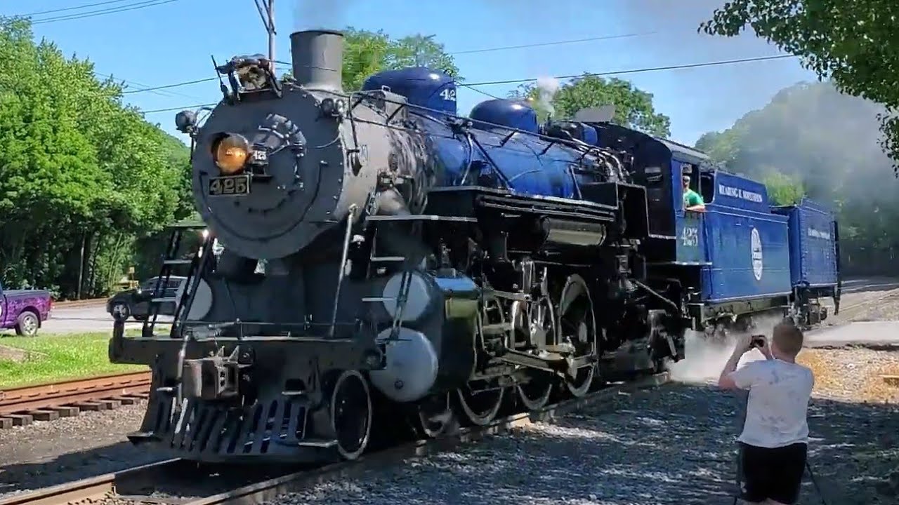 RBMN 425 Blasts through Tamaqua, PA Engine Light 6-17-21 