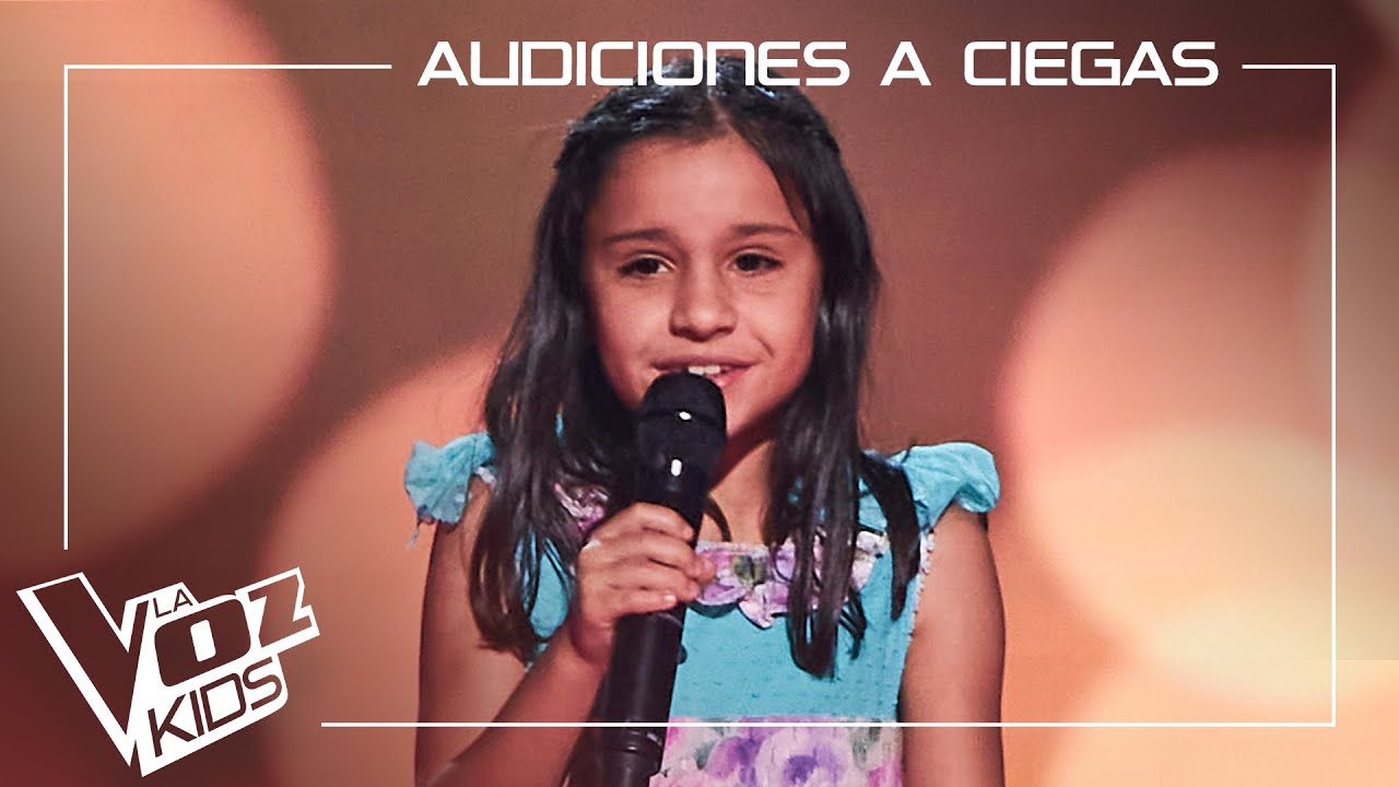 Vega Cano canta 