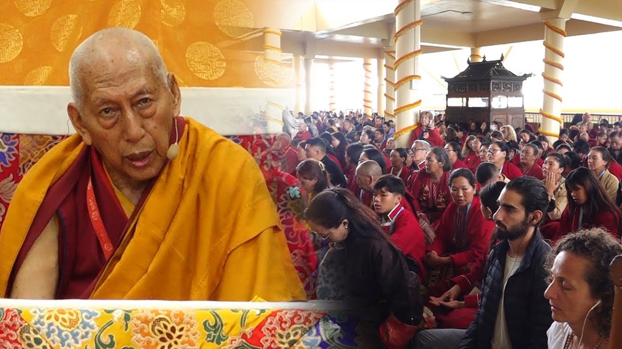 སློབ་དཔོན་ཟམ་གདོང་རིན་པོ་ཆེ་མཆོག་གིས་མོན་ཡུལ་གྱི་དད་ལྡན་མི་མང་ལ་སྤྱན་རས་གཟིགས་ཀྱི་ཆོས་འགྲེལ་བསྩལ།