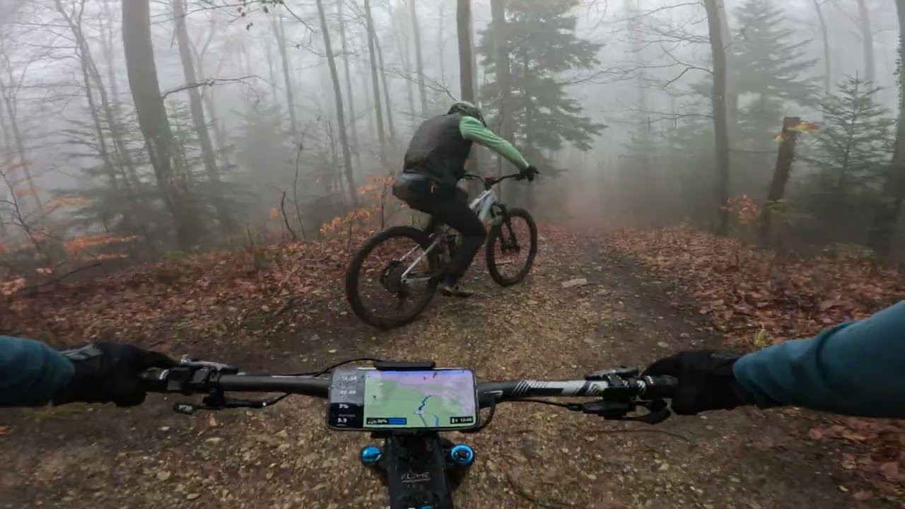 Exposed Ridge Enduro | Close Call Near the Edge | Jura 🇨🇭