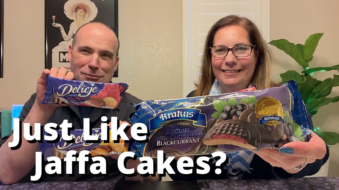Americans Try Biscuits from Poland - They Look Like Jaffa Cakes!