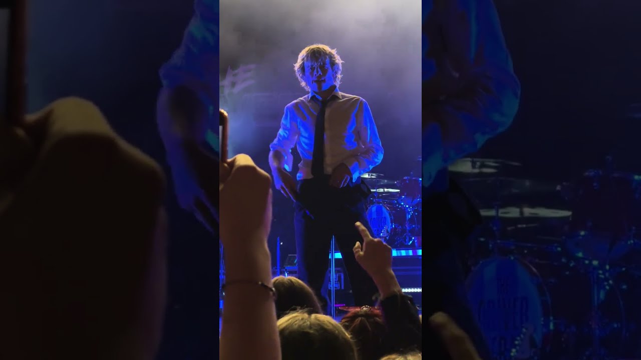 Nobody Knows - The Driver Era (Live in Manchester)