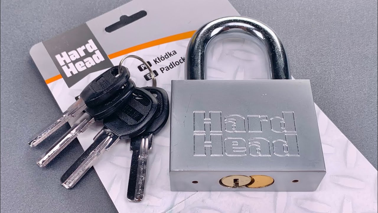 [1233] Hard Head Padlock From Sweden Picked