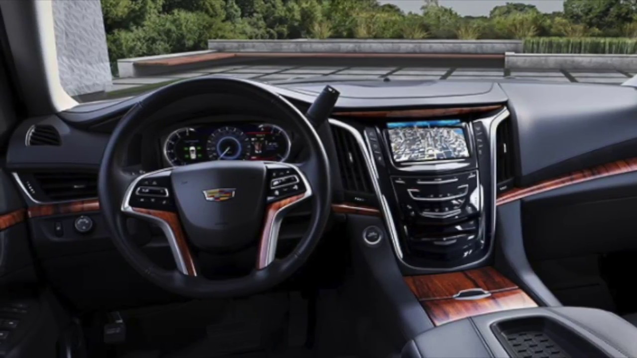 2016 Infiniti QX80 vs. 2016 Cadillac Escalade in Naperville
