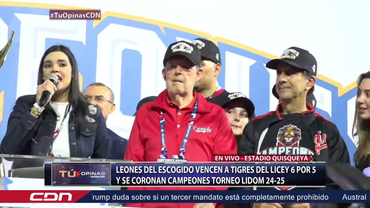 Escogido recibe la copa Banreservas que lo acredita como campeones de la Lidom