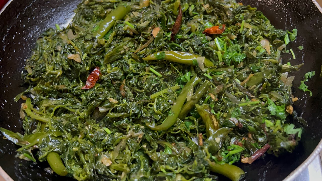 বথুয়া / বইত্তা শাক ভাজির সহজ রেসিপি || Boitta Shak || Bengali Bathua Shak Recipe || shak ranna