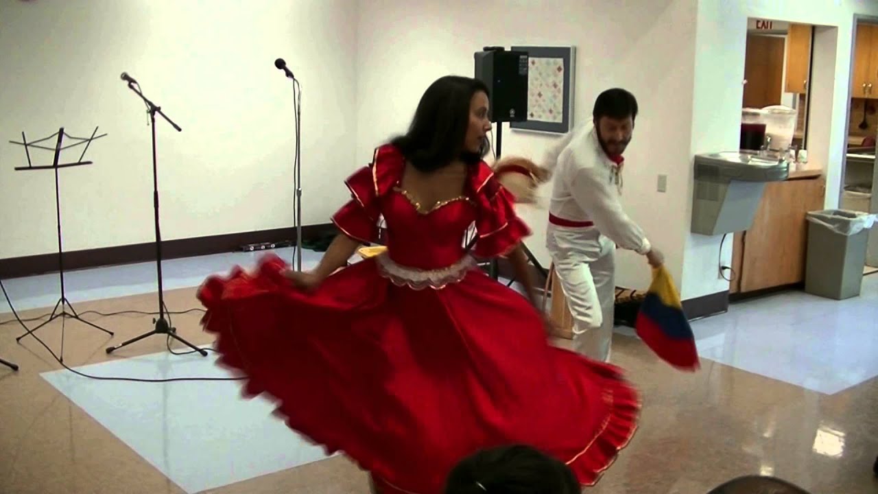 La pollera colorada con Marco Moncayo y Paola Cordoba